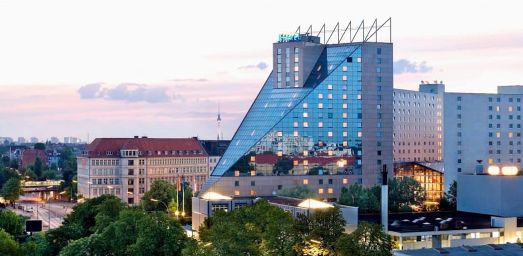 ESTREL Hotel & Convention Center Berlin: all you need is love!