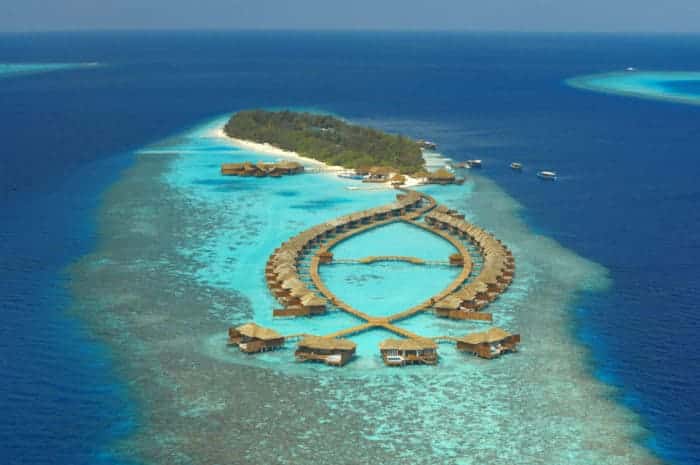 Actionreicher Wassersport im Lily Beach Resort & Spa auf den Malediven