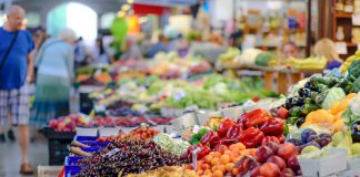 foodwatch hat den Online-Lebensmittelhändler Amazon Fresh wegen unzulässiger Herkunftsangaben für Obst und Gemüse abgemahnt