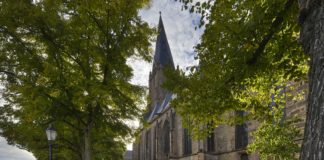 Marburg: Von schiefen Türmen und mittelalterliche Historie