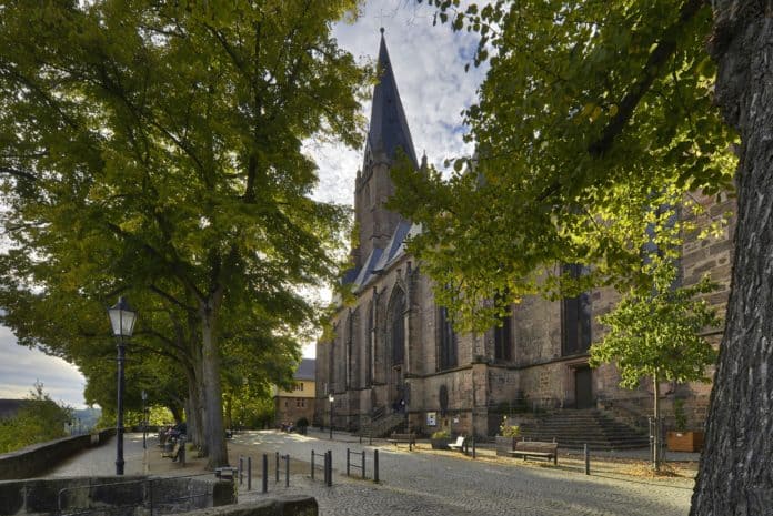 Marburg: Von schiefen Türmen und mittelalterliche Historie