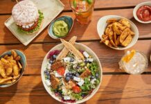 „Veganer Sommer“ bei Hans im Glück: Die Burgerkette ist 2022 auf Platz 1 des Gastronomie-Rankings