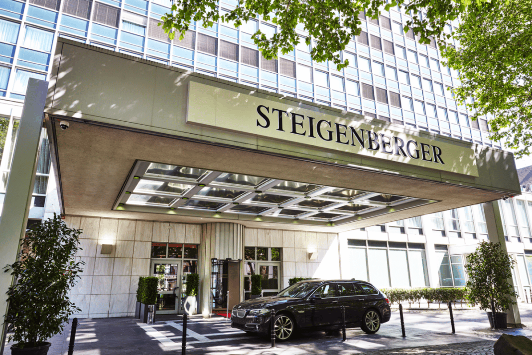 Eingang Steigenberger Hotel Köln