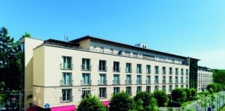 Außenansicht Victor's Residenz-Hotel Saarbrücken: Das Grand Hotel mit Stil