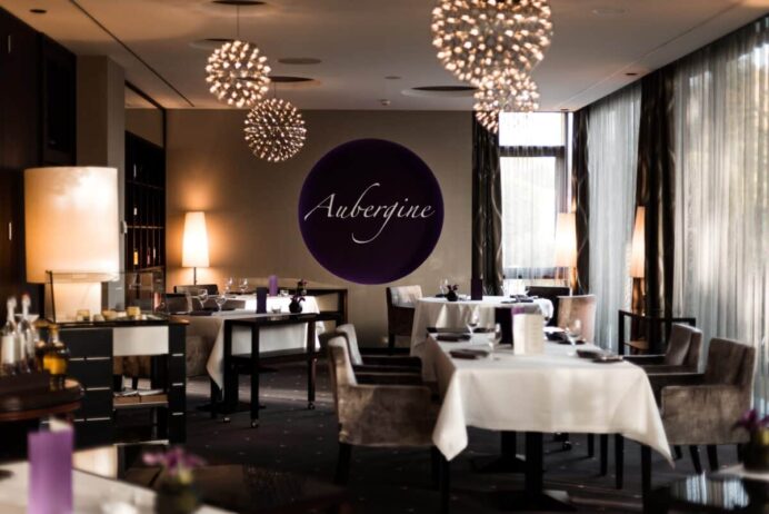 Das Gourmetrestaurant Aubergine befindet sich in einem exklusiven Anbau des Hotel Vier
Jahreszeiten Starnberg/Oberbayern. © Hotel Vier Jahreszeiten Starnberg