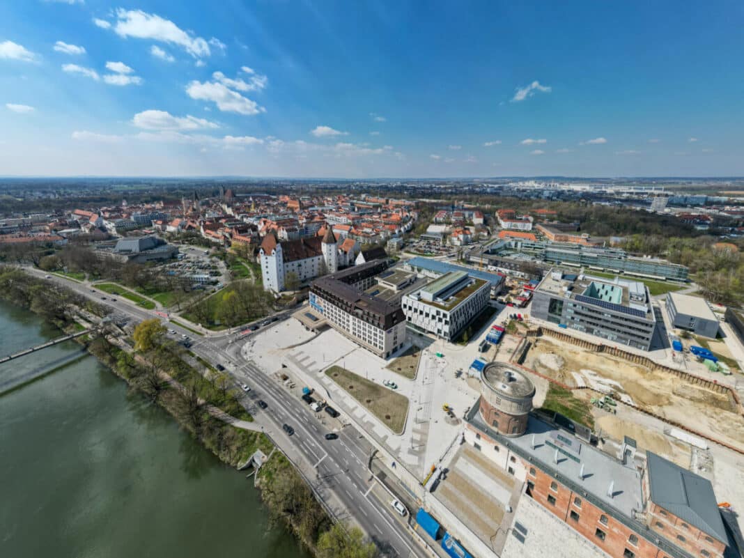 Blick auf das Maritim Hotel und Congress Centrum Ingolstadt eröffnet