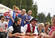 Start in die Saison der Feste & Hocks im Hochschwarzwald