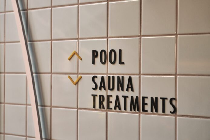 spa wellness alpine swim club interior close up beschilderung pool sauna treatments badeschloss bad gastein 2