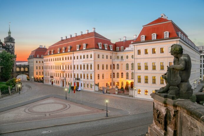 Außenansicht Taschenbergpalais Kempinski in Dresden: