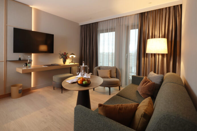 atlantic hotel heidelberg suite wohnraum 02 2023